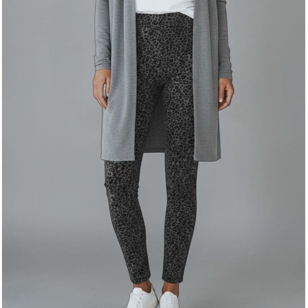 LOFT Womens L NWT Animal Print Grey Black Ponte High Rise Leggings Skinny Pants